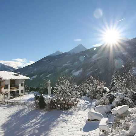 Bronte Haus 3*